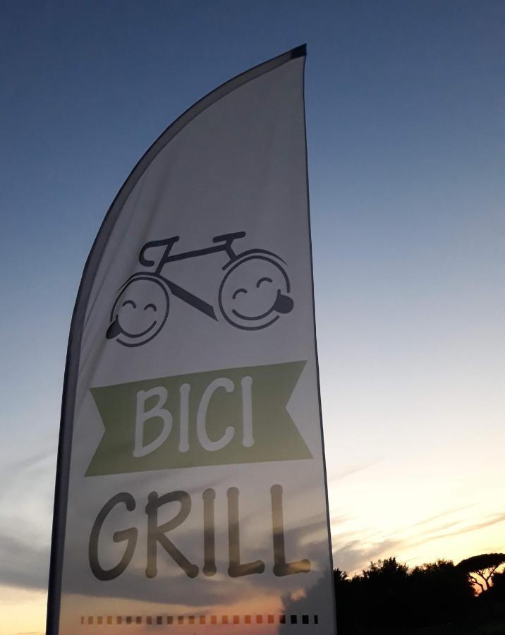 Bici Grill Decimo Miglio Aeroporto Ciampino Francigena Country House Exterior photo