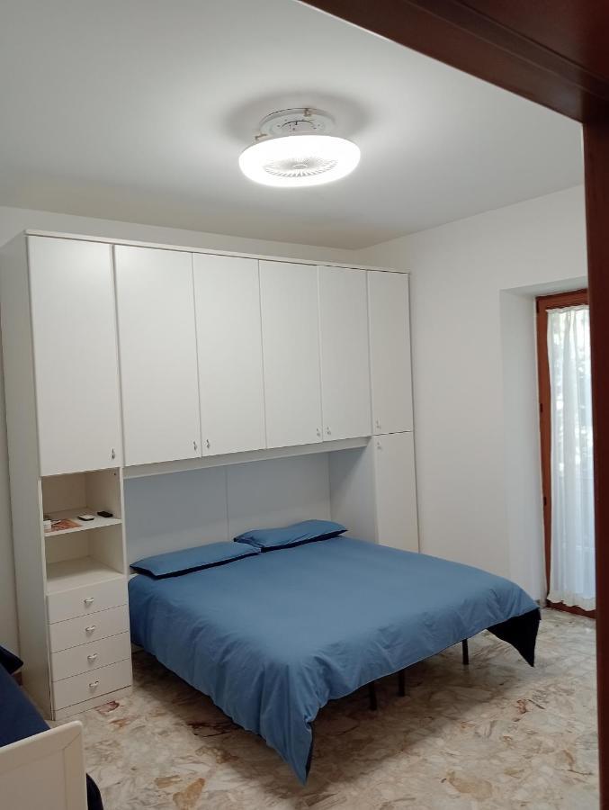 Bici Grill Decimo Miglio Aeroporto Ciampino Francigena Country House Exterior photo